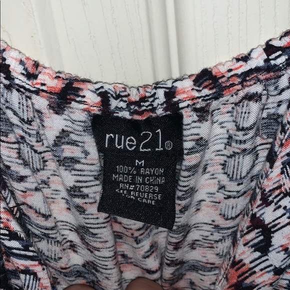 Romper - Picture 2 of 3